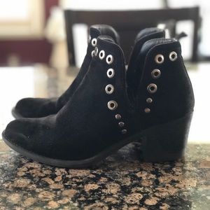 Black bootie with silver detail